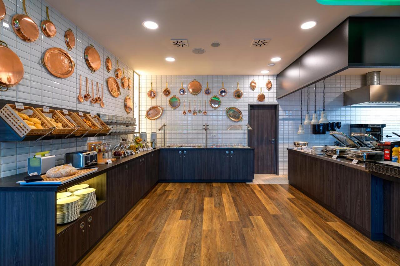 Ibis Styles Kiel City エクステリア 写真